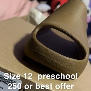 Yeezy preschool slide